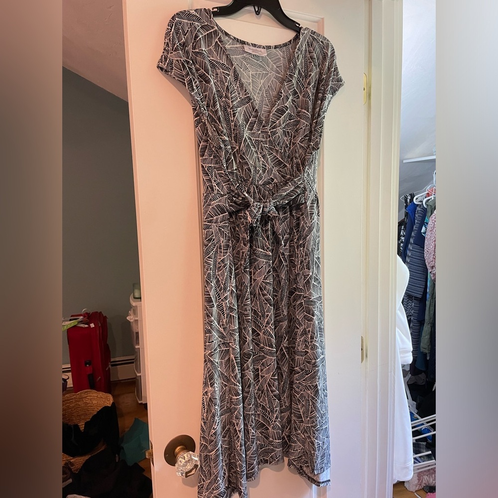 Motherhood maternity knee length dress